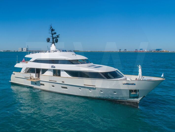White Phoenix yacht - 2026 guide with the owner of the world's 4486th largest yacht, the 182nd largest yacht built by superyacht builder Sanlorenzo, based in Italy.