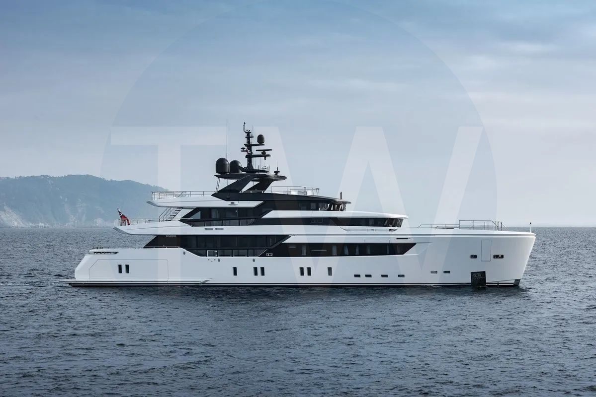 White Neverland yacht - 2026 guide with the owner of the world's 1840th largest yacht, the 45th largest yacht built by superyacht builder Sanlorenzo, based in Italy.