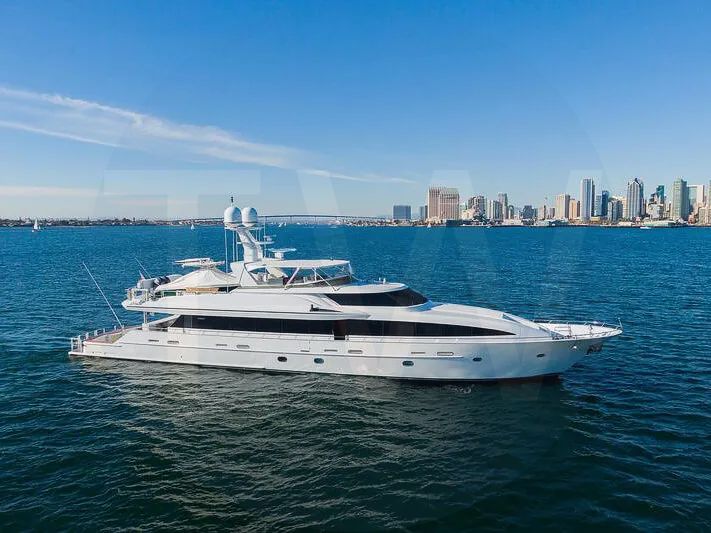 White Valkyrie yacht - 2026 guide with the owner of the world's 3586th largest yacht, the 8th largest yacht built by superyacht builder Crescent, based in Canada.