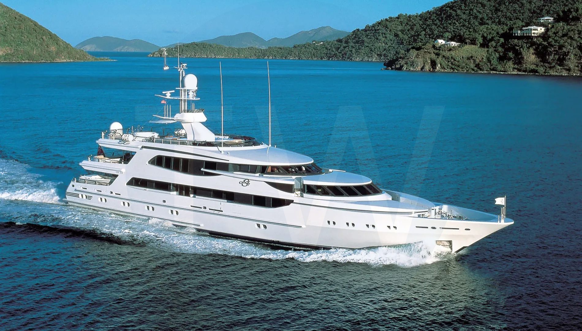 White AO yacht - 2026 guide with the owner of the world's 1048th largest yacht, the 36th largest yacht built by superyacht builder Oceanco, based in Netherlands.