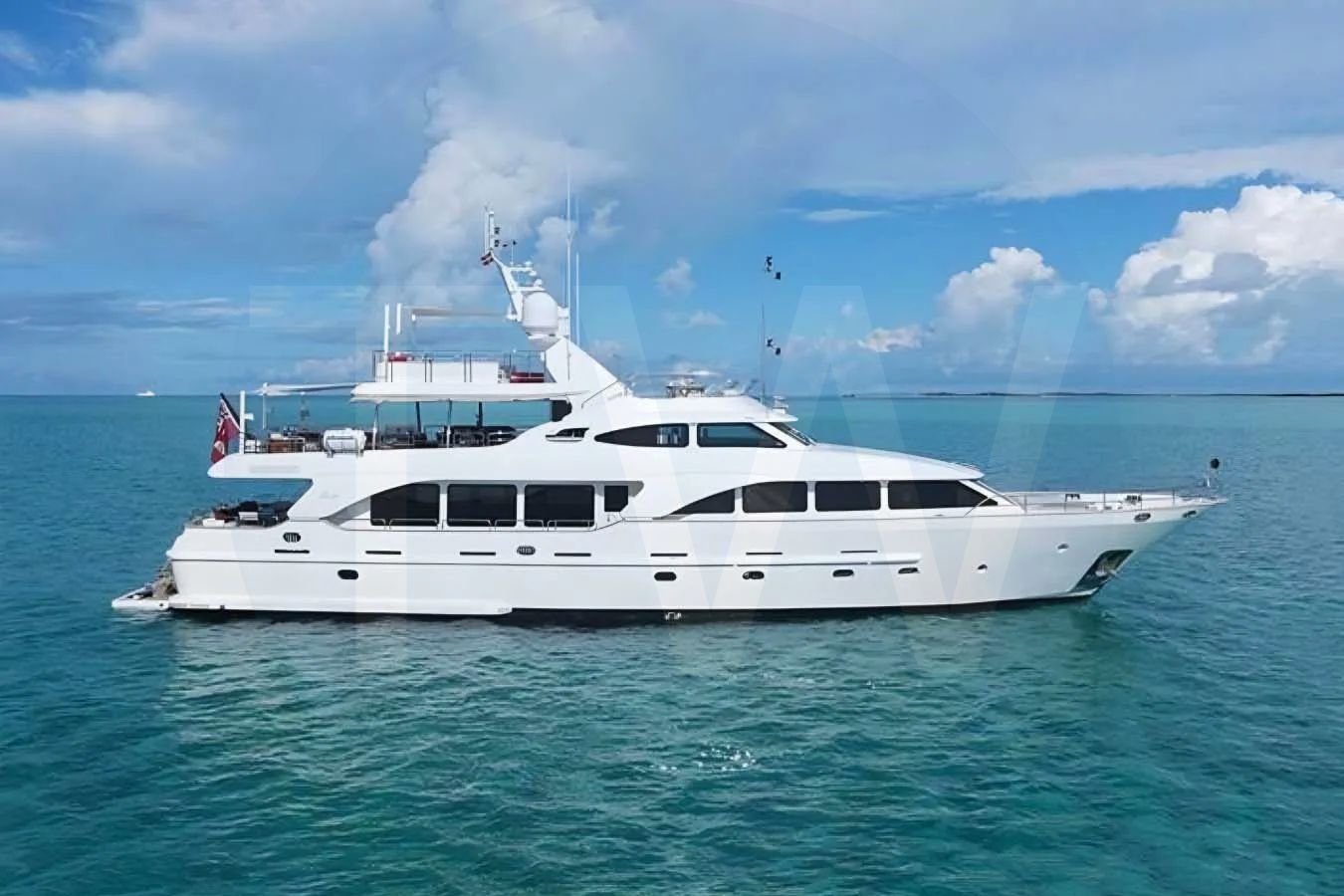 White Anypa yacht - 2026 guide with the owner of the world's 6792nd largest yacht, the 351st largest yacht built by superyacht builder Benetti Yachts, based in Italy.