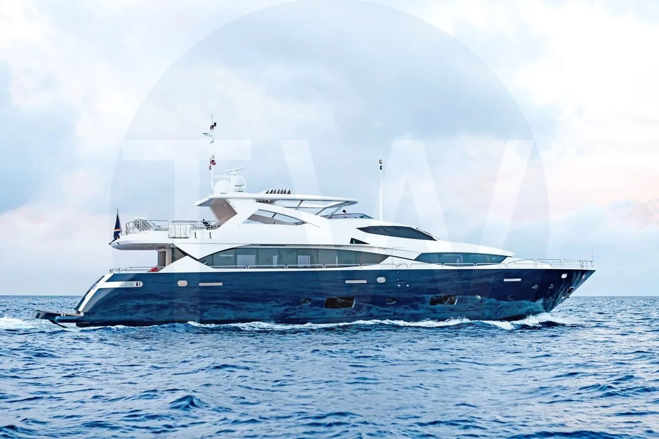 White Leda yacht - 2026 guide with the owner of the world's 5062nd largest yacht, the 110th largest yacht built by superyacht builder Sunseeker, based in United Kingdom.