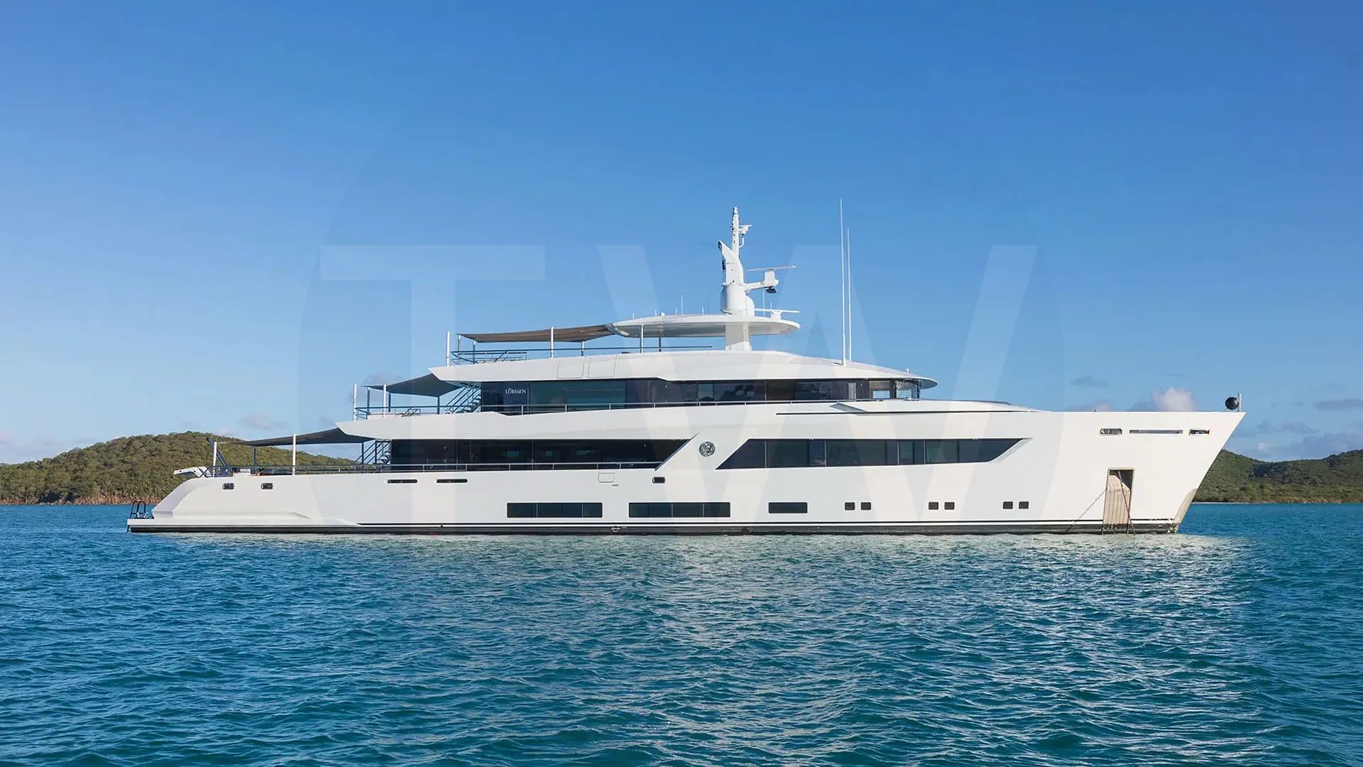 White Shenoa yacht - 2026 guide with the owner of the world's 794th largest yacht, the 80th largest yacht built by superyacht builder Lürssen, based in Germany.
