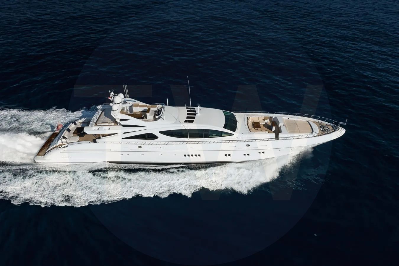 White Royale X yacht - 2026 guide with the owner of the world's 1194th largest yacht, the 11th largest yacht built by superyacht builder Mangusta Yachts, based in Italy.