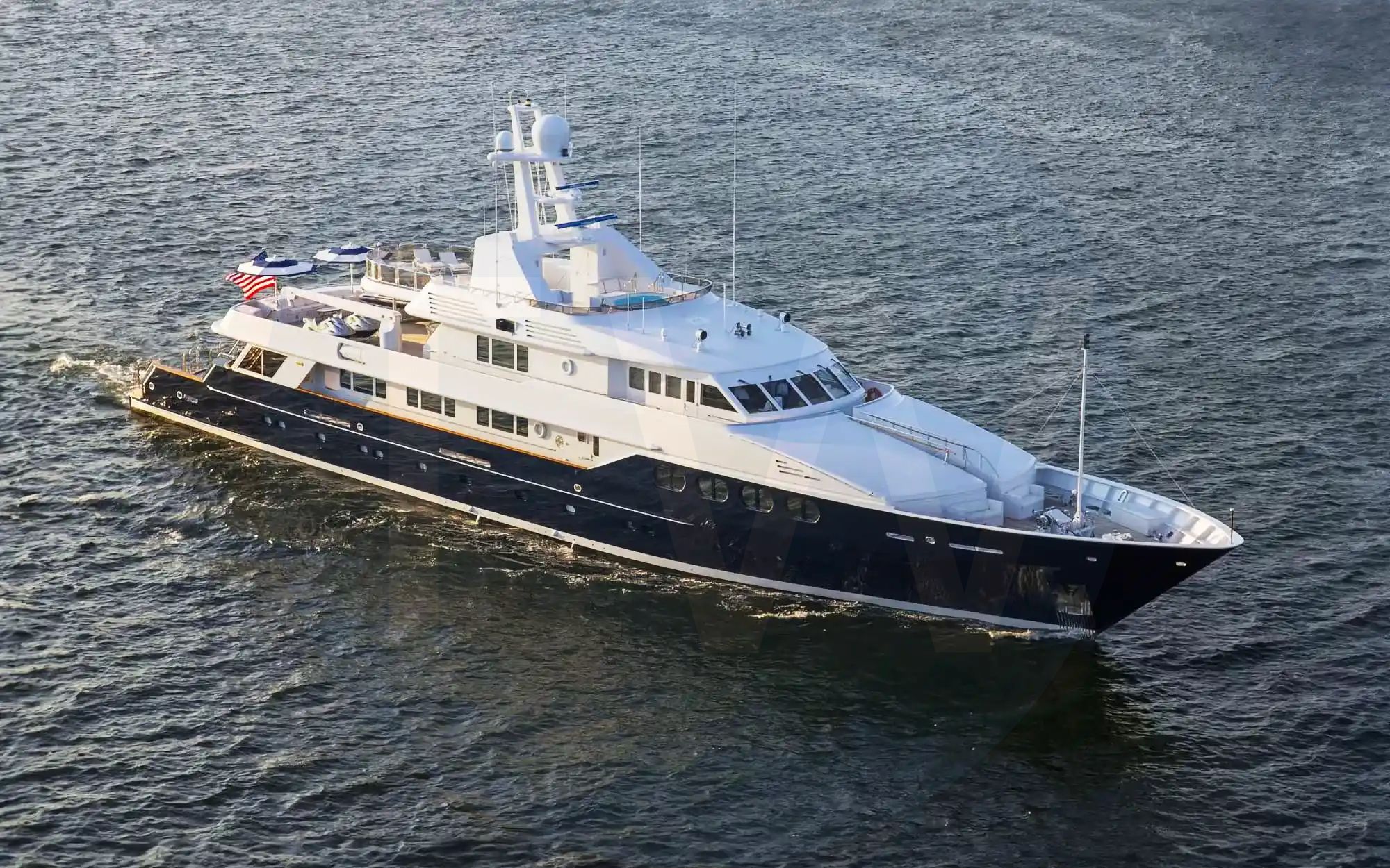 White Chantal Ma Vie yacht - 2026 guide with the owner of the world's 819th largest yacht, the 107th largest yacht built by superyacht builder Feadship, based in Netherlands.