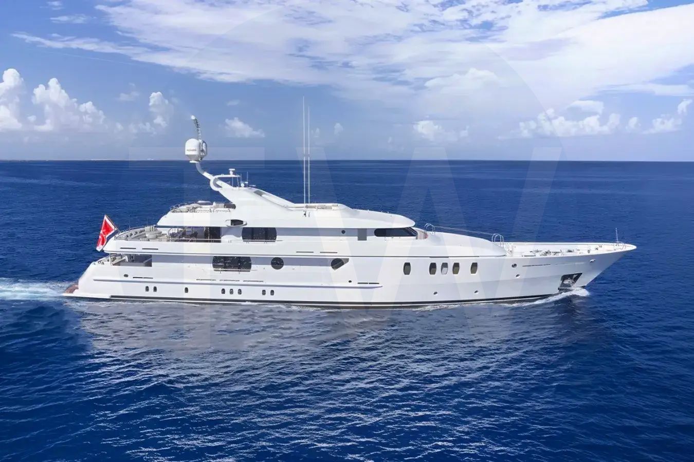 White Jaz yacht - 2026 guide with the owner of the world's 1001st largest yacht, the 87th largest yacht built by superyacht builder Amels, based in Netherlands.