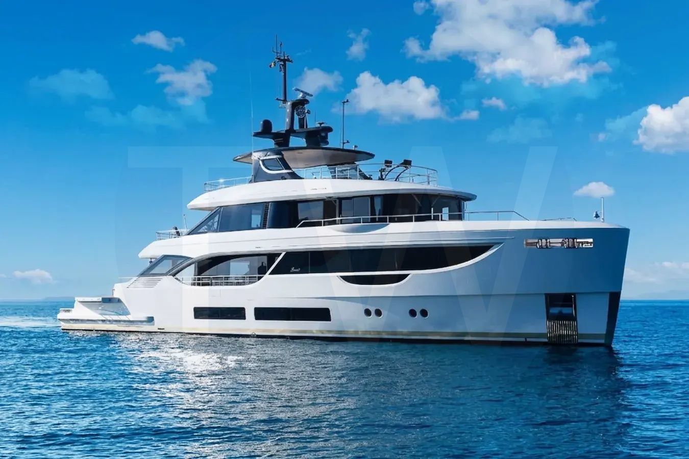 White A+ yacht - 2026 guide with the owner of the world's 4406th largest yacht, the 308th largest yacht built by superyacht builder Benetti Yachts, based in Italy.