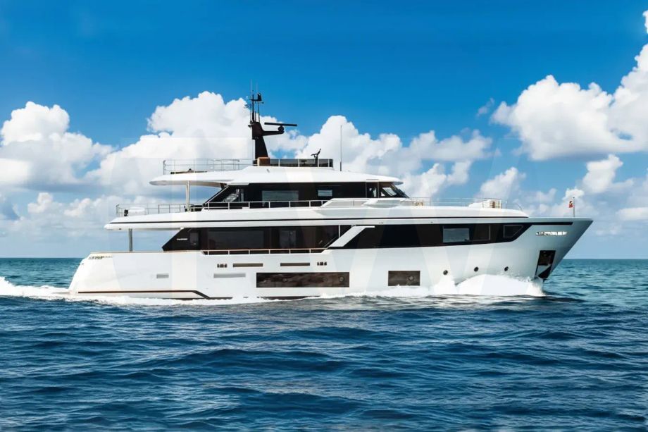 White At One yacht - 2026 guide with the owner of the world's 8195th largest yacht, the 299th largest yacht built by superyacht builder Custom Line, based in Italy.