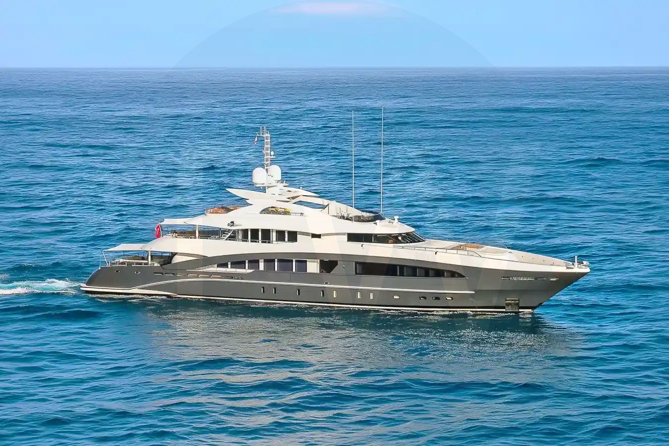 White Altair yacht - 2026 guide with the owner of the world's 1279th largest yacht, the 42nd largest yacht built by superyacht builder Heesen, based in Netherlands.