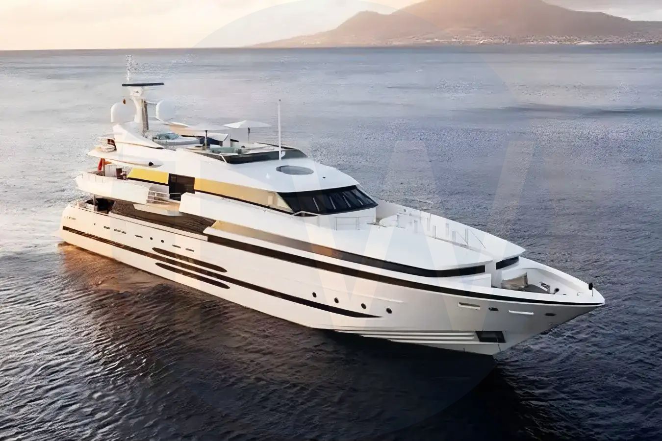 White Balista yacht - 2026 guide with the owner of the world's 1598th largest yacht, the 1st largest yacht built by superyacht builder Pisa, based in Italy.