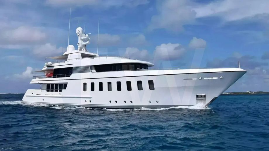 White Bella yacht for charter and price, located in Mediterranean; Croatia; France; Italy; Monaco; Montenegro; Caribbean; Antigua; Bahamas; Saint Martin; St Barts offered for rent by LIME Yachts and Brokerage located in Fort Lauderdale Florida.