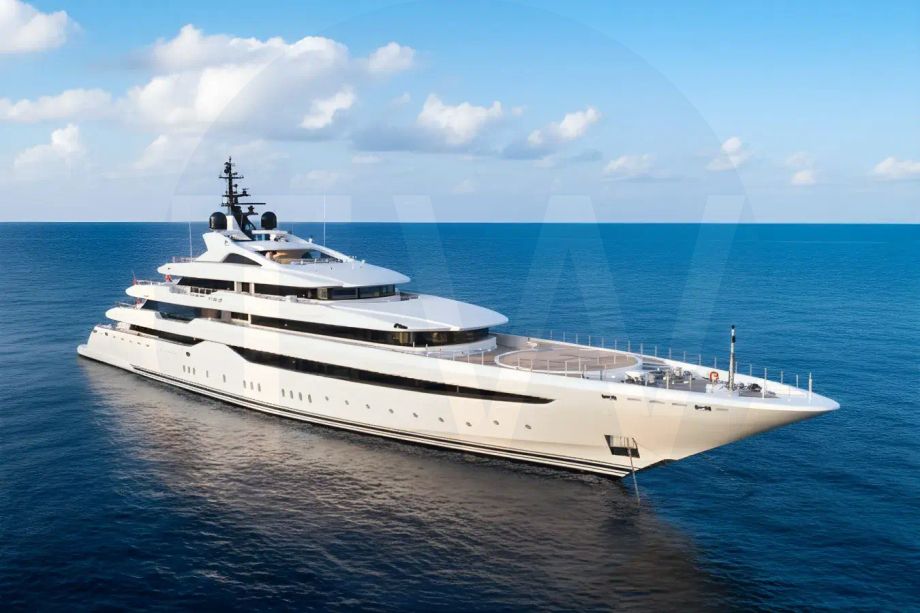 White O'Pari yacht - 2026 guide with the owner of the world's 127th largest yacht, the 1st largest yacht built by superyacht builder Golden, based in Greece.