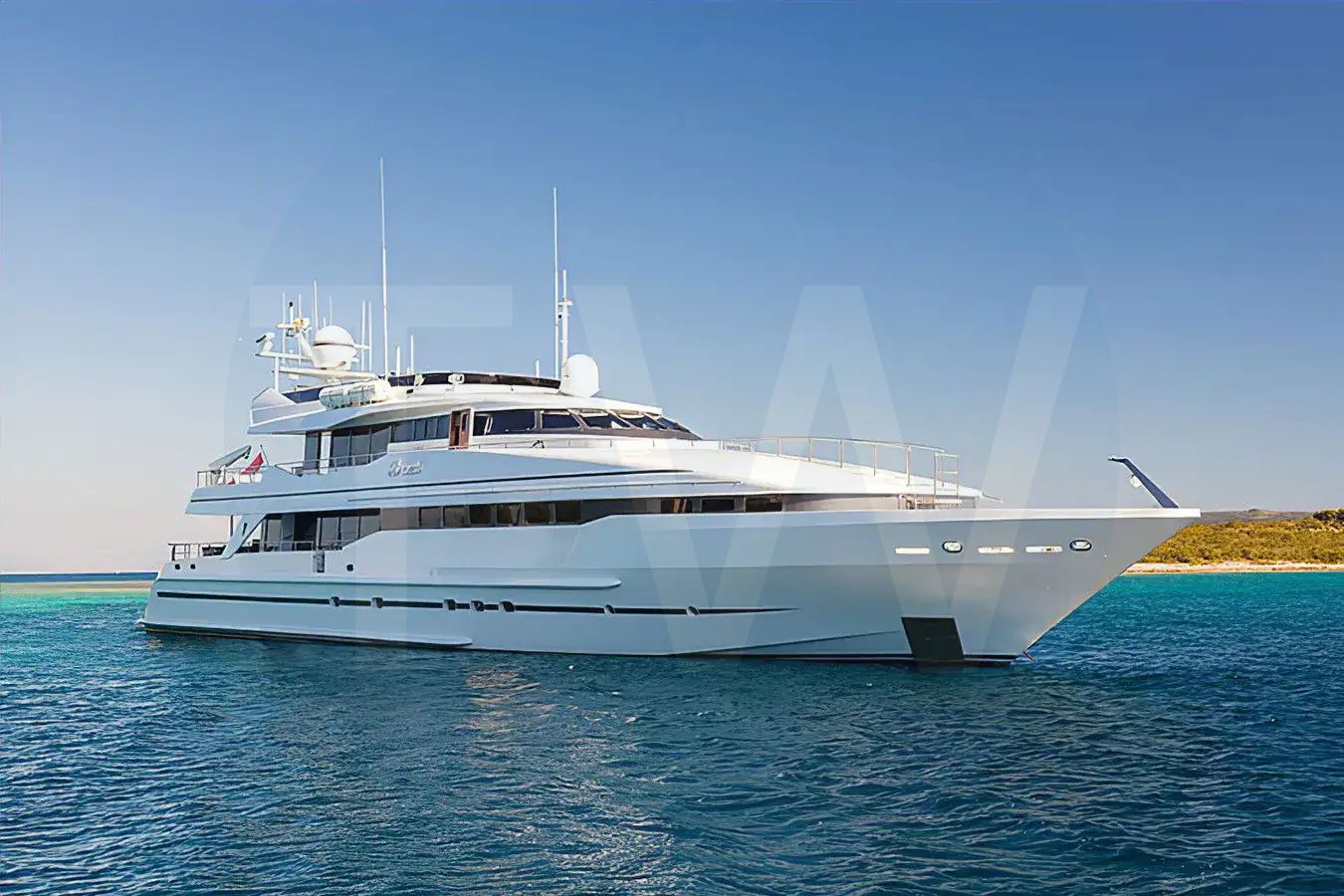 White Tahi yacht - 2026 guide with the owner of the world's 1928th largest yacht, the 80th largest yacht built by superyacht builder Heesen, based in Netherlands.