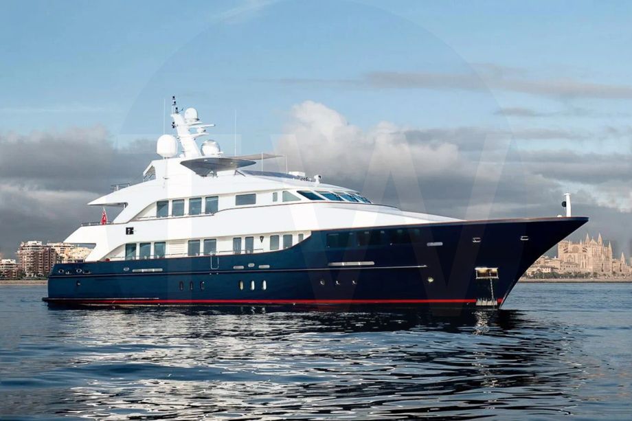 White Lady Lucy yacht for sale and price, showing the details and features of the interior and exterior available for purchase from LIME Yachts and Brokerage located in Fort Lauderdale Florida.