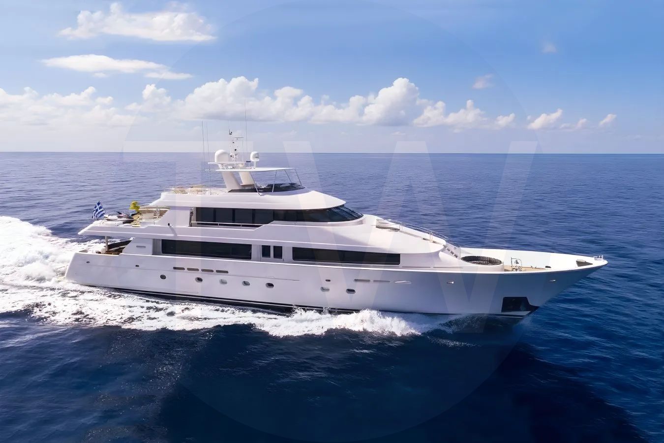 White Endless Summer yacht - 2026 guide with the owner of the world's 2787th largest yacht, the 56th largest yacht built by superyacht builder Westport, based in United States.