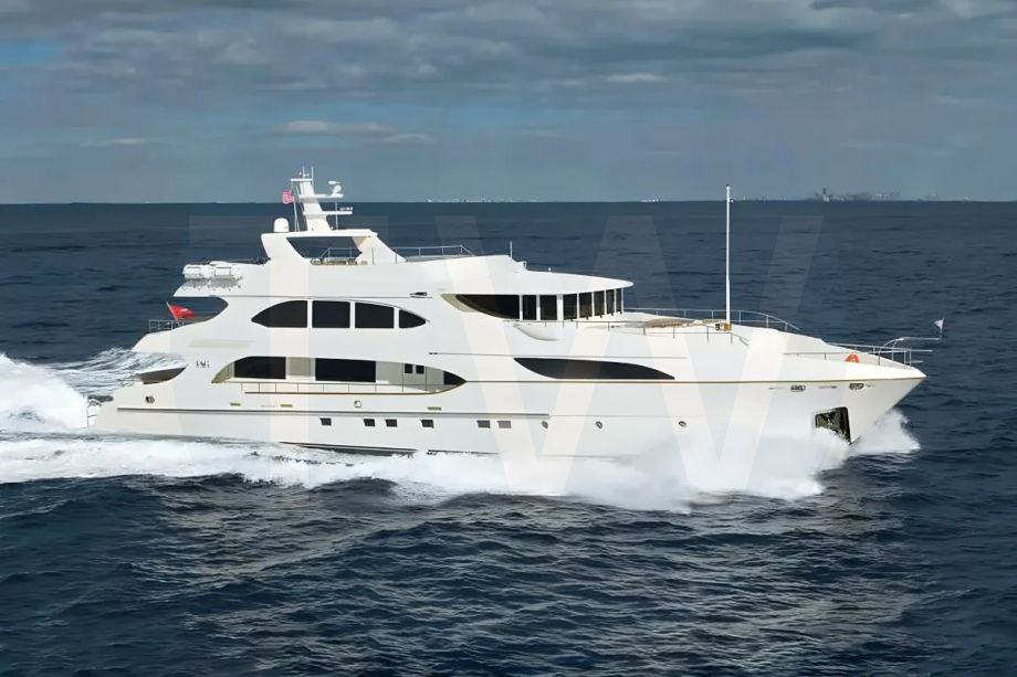 White Kimberlie yacht for charter and price, located in Caribbean; Antigua; Bahamas; Saint Martin; St Barts offered for rent by LIME Yachts and Brokerage located in Fort Lauderdale Florida.