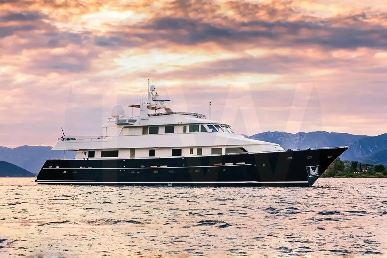 White Magix yacht - 2026 guide with the owner of the world's 3223rd largest yacht, the 103rd largest yacht built by superyacht builder Heesen, based in Netherlands.