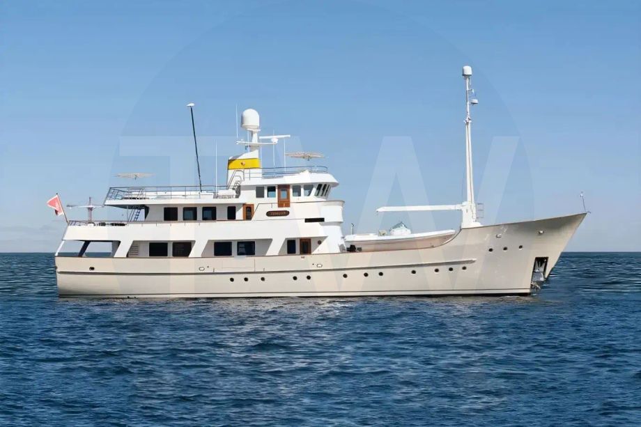 White Zeepaard yacht - 2026 guide with the owner of the world's 3381st largest yacht, the 5th largest yacht built by superyacht builder JFA, based in France.