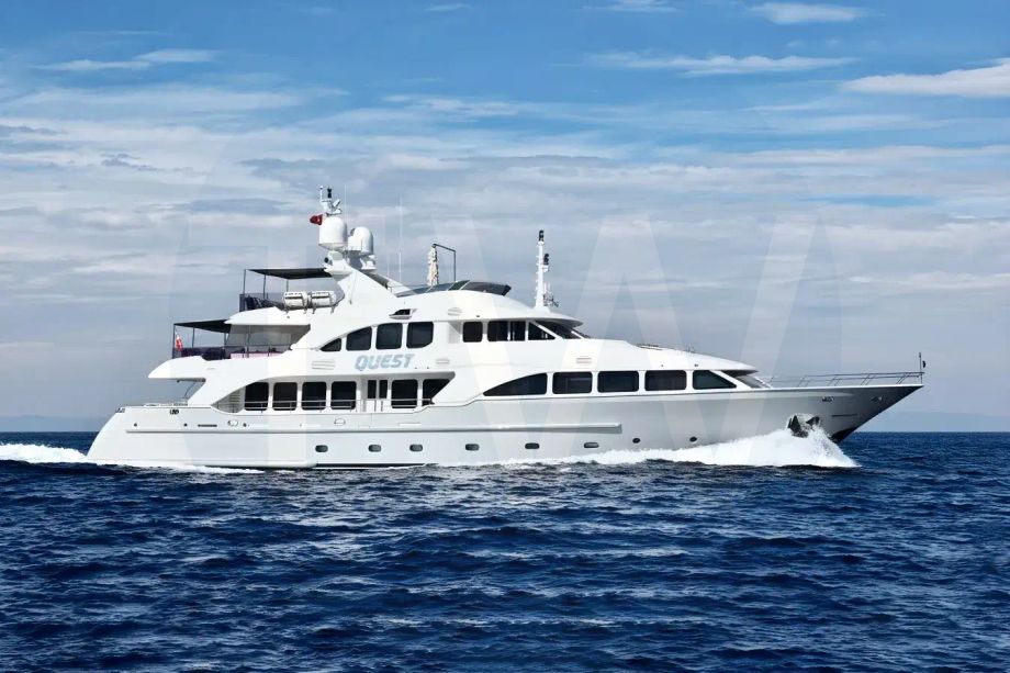 White Quest R yacht - 2026 guide with the owner of the world's 3556th largest yacht, the 272nd largest yacht built by superyacht builder Benetti, based in Italy.