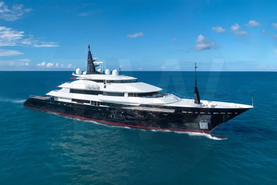 White Alfa Nero yacht for charter and price, located in Mediterranean; Croatia; France; Italy; Monaco; Montenegro; Turkey; Caribbean; Antigua; Bahamas; Saint Martin; St Barts offered for rent by LIME Yachts and Brokerage located in Fort Lauderdale Florida.