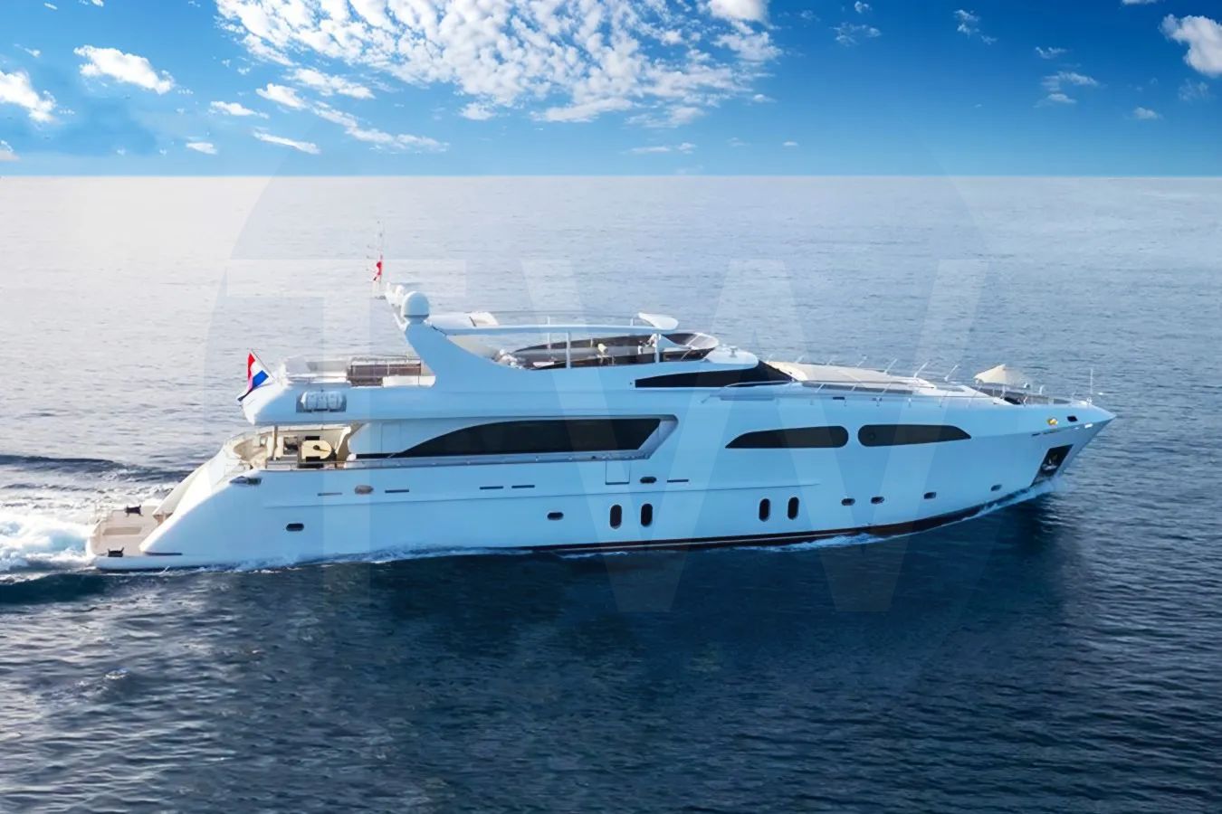 White Jafe Tica yacht - 2026 guide with the owner of the world's 3969th largest yacht, the 1st largest yacht built by superyacht builder Dragos, based in Turkey.