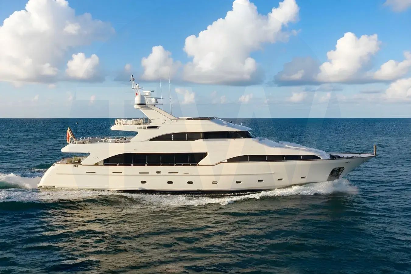 White Hoshi yacht - 2026 guide with the owner of the world's 4109th largest yacht, the 280th largest yacht built by superyacht builder Benetti Yachts, based in Italy.