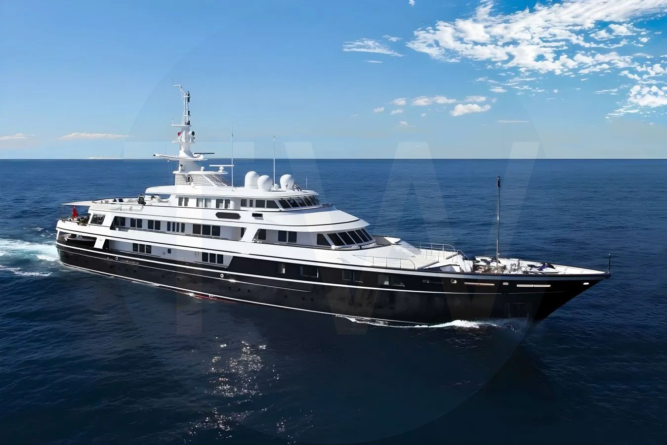 White Virginian yacht - 2026 guide with the owner of the world's 530th largest yacht, the 79th largest yacht built by superyacht builder Feadship, based in Netherlands.