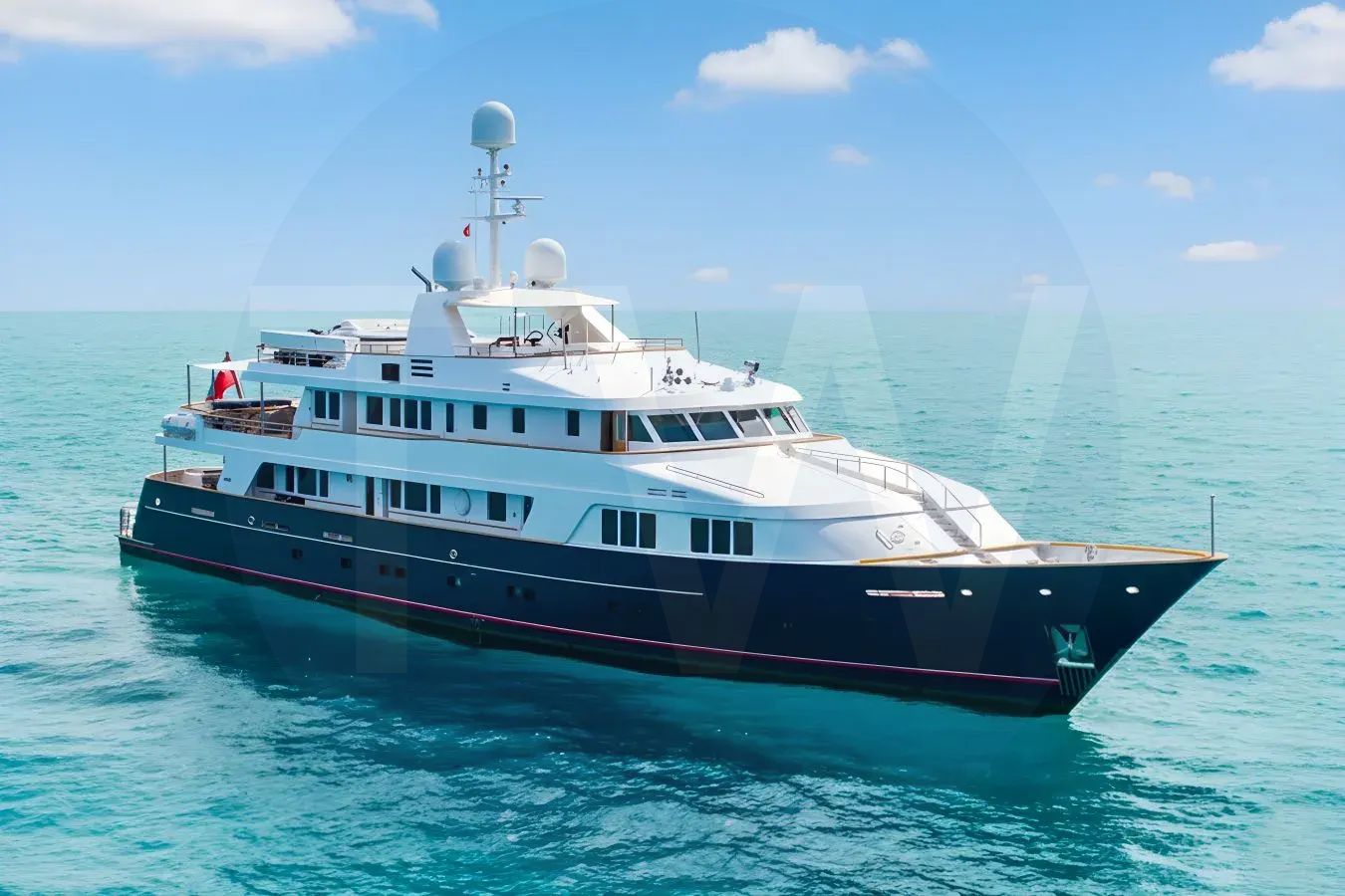 White Solinda yacht - 2026 guide with the owner of the world's 1279th largest yacht, the 133rd largest yacht built by superyacht builder Feadship, based in Netherlands.