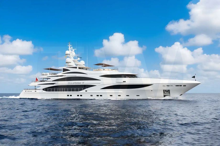 White Illusion V yacht for charter and price, located in Mediterranean; Croatia; France; Italy; Monaco; Montenegro; Bermuda; Caribbean; Antigua; Bahamas; Cuba; Saint Martin; St Barts offered for rent by LIME Yachts and Brokerage located in Fort Lauderdale Florida.