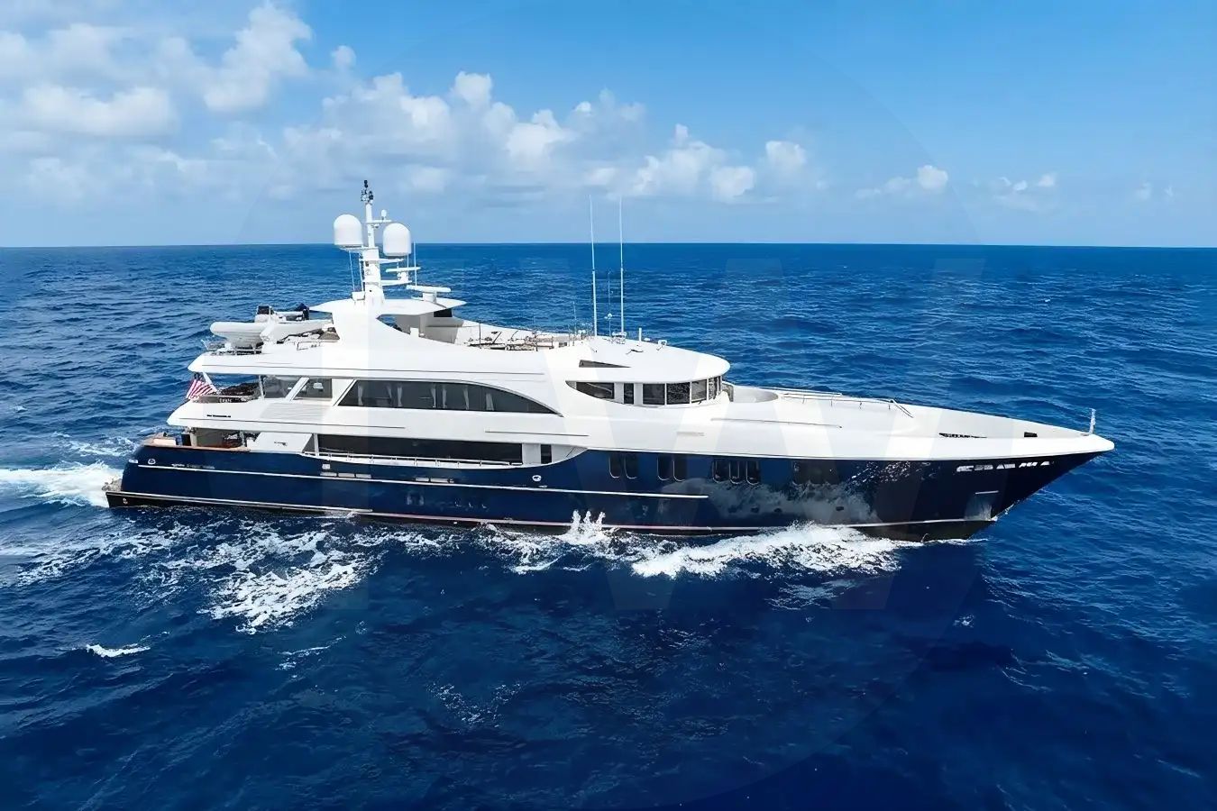 White Miss Christine yacht - 2026 guide with the owner of the world's 1440th largest yacht, the 32nd largest yacht built by superyacht builder Trinity, based in United States.