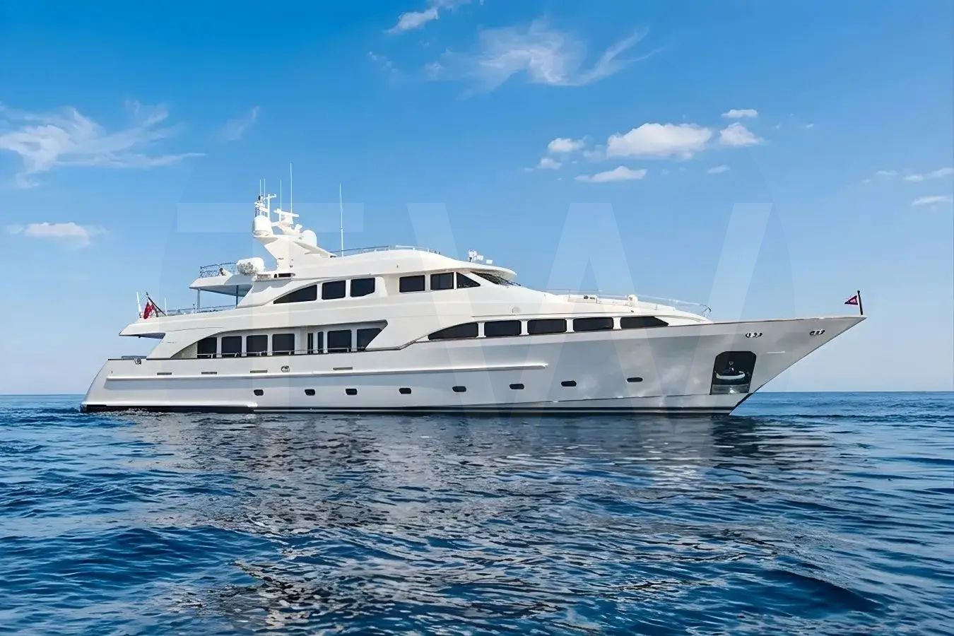 White Oak yacht - 2026 guide with the owner of the world's 4239th largest yacht, the 289th largest yacht built by superyacht builder Benetti Yachts, based in Italy.