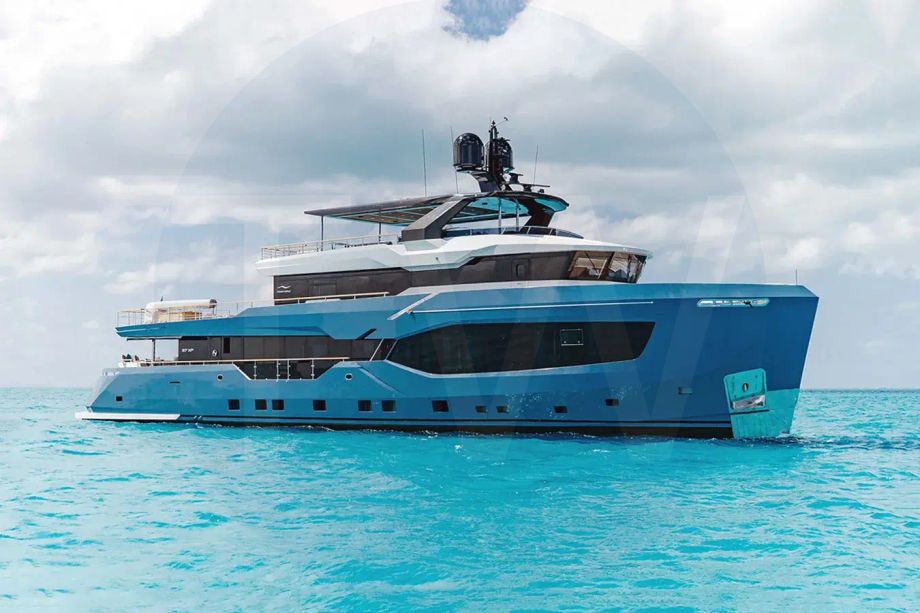 White Amore yacht for charter and price, located in Caribbean; Antigua; Bahamas; Saint Martin; St Barts offered for rent by LIME Yachts and Brokerage located in Fort Lauderdale Florida.