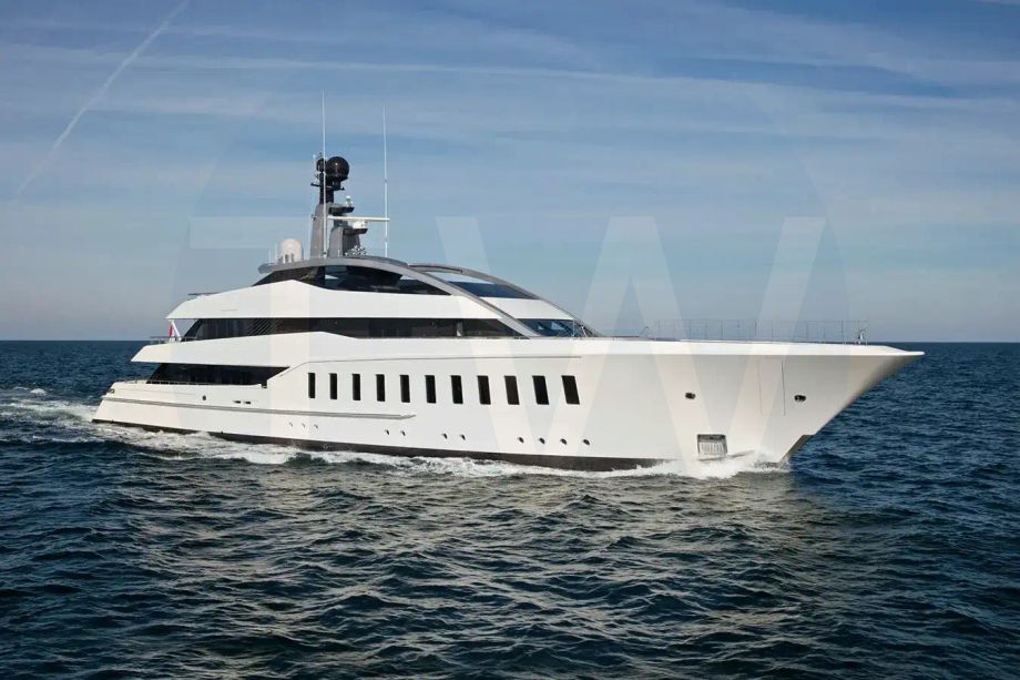 White Halo yacht for charter and price, located in South Pacific; Fiji; Central America; Costa Rica offered for rent by LIME Yachts and Brokerage located in Fort Lauderdale Florida.