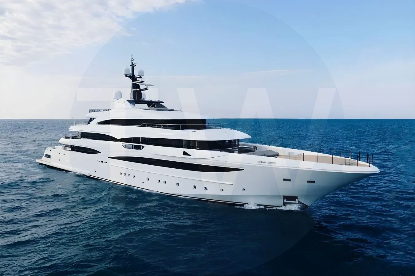 White Starburst IV yacht - 2026 guide with the owner of the world's 299th largest yacht, the 3rd largest yacht built by superyacht builder CRN, based in Italy.