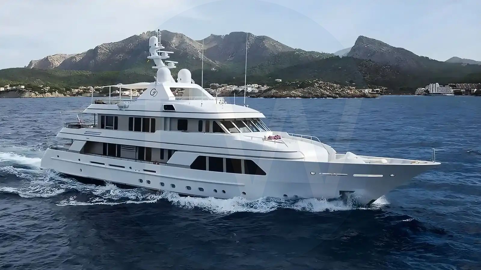 White GO yacht - 2026 guide with the owner of the world's 2081st largest yacht, the 178th largest yacht built by superyacht builder Feadship, based in Netherlands.