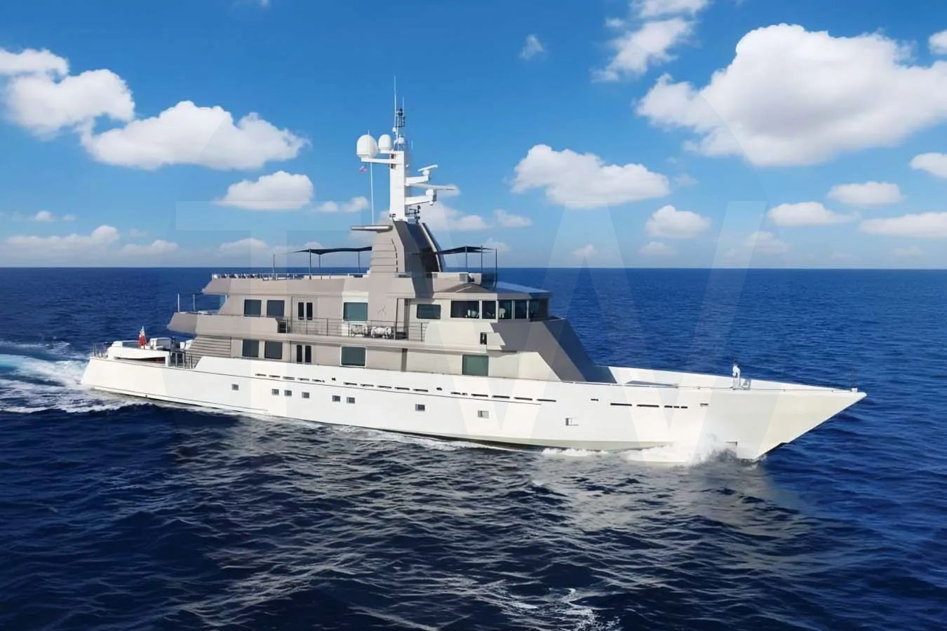White Mizu yacht for sale and price, showing the details and features of the interior and exterior available for purchase from LIME Yachts and Brokerage located in Fort Lauderdale Florida.