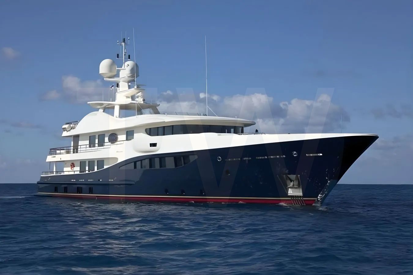 White Deniki yacht - 2026 guide with the owner of the world's 988th largest yacht, the 80th largest yacht built by superyacht builder Amels, based in Netherlands.
