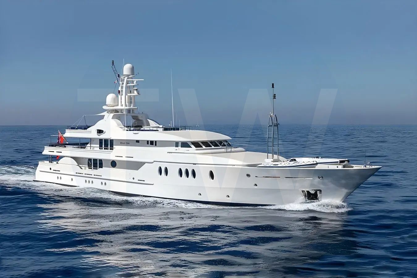 White Deja Too yacht - 2026 guide with the owner of the world's 1001st largest yacht, the 87th largest yacht built by superyacht builder Amels, based in Netherlands.