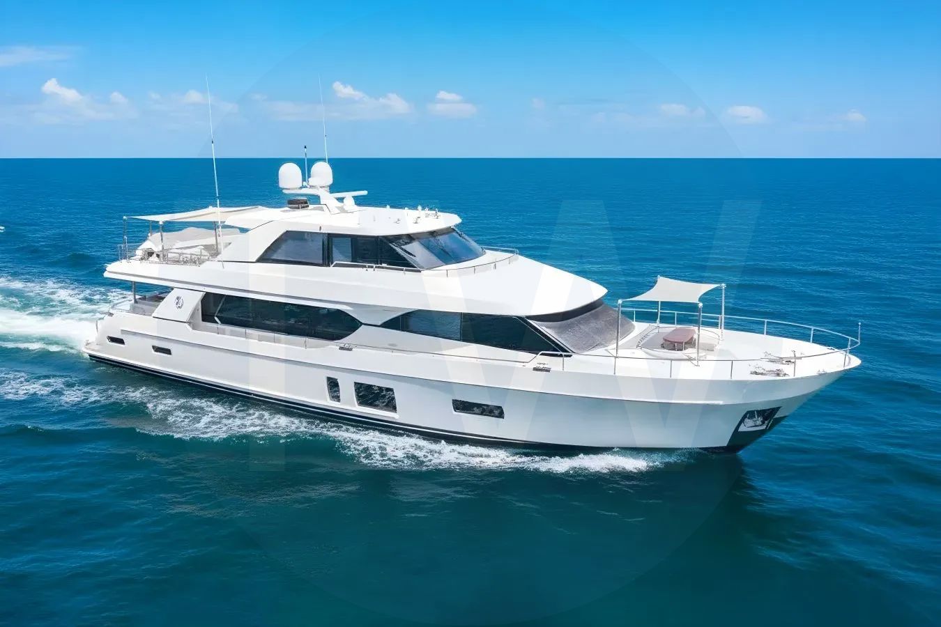 White Chindon yacht - 2026 guide with the owner of the world's 6582nd largest yacht, the 82nd largest yacht built by superyacht builder Ocean Alexander, based in Taiwan.
